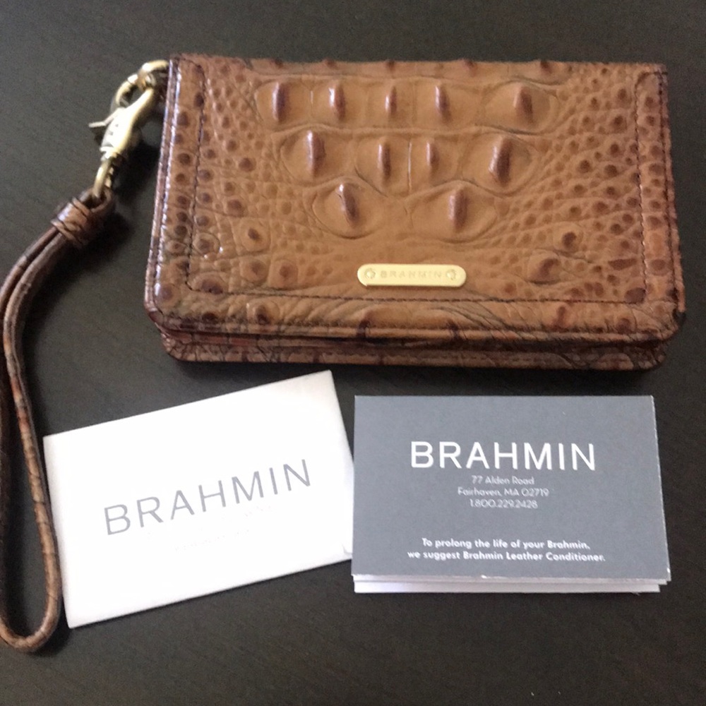 BRAHMIN wallet in great condition